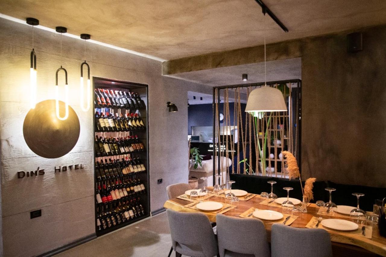 Dim'S Hotel & Restaurant 코르처 외부 사진