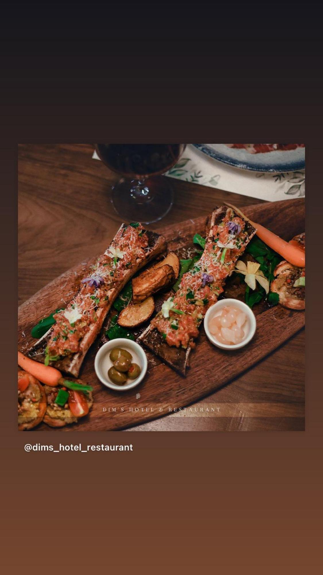 Dim'S Hotel & Restaurant 코르처 외부 사진